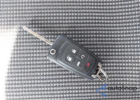 2015 Chevrolet Malibu 1Lt из США, поврежденный, VIN 1G11C5SL6FF281137